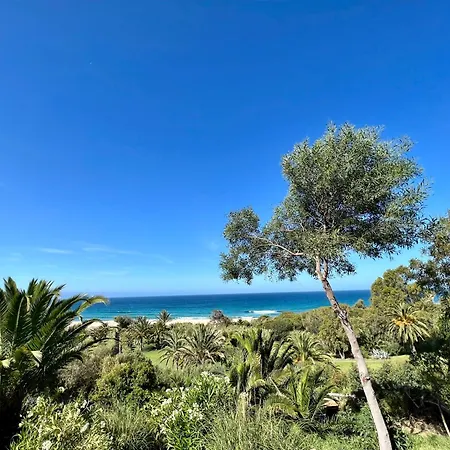 In Romantic, Private Beachvilla *