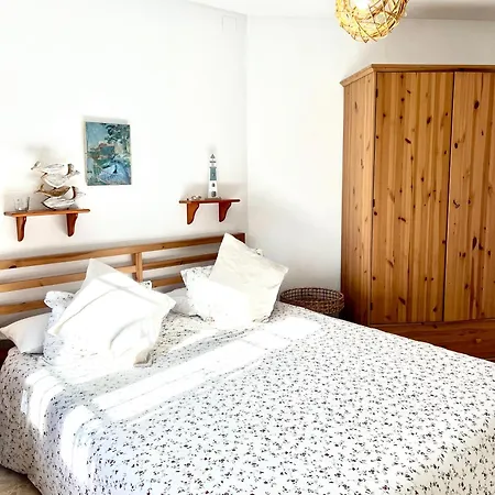 Apartment In Romantic, Private Beachvilla *